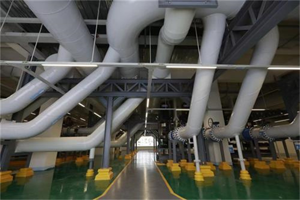 冷卻塔廠家簡述閉式冷卻塔的工作原理(如何判斷冷卻塔設備好壞)