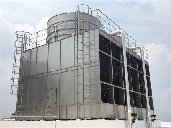 水冷冷卻塔的日常維護保養(冷卻塔維護圖片)